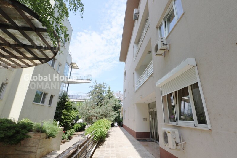 Intrare Sat Francez, Aron Cotrus, apartament 4 camere,  3 terase, Herastrau.