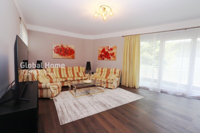 Intrare Sat Francez, Aron Cotrus, apartament 4 camere,  3 terase, Herastrau.
