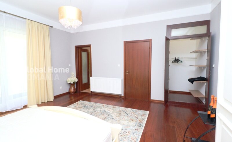 Intrare Sat Francez, Aron Cotrus, apartament 4 camere,  3 terase, Herastrau.