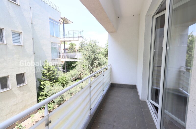 Intrare Sat Francez, Aron Cotrus, apartament 4 camere,  3 terase, Herastrau.