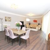 Intrare Sat Francez, Aron Cotrus, apartament 4 camere,  3 terase, Herastrau